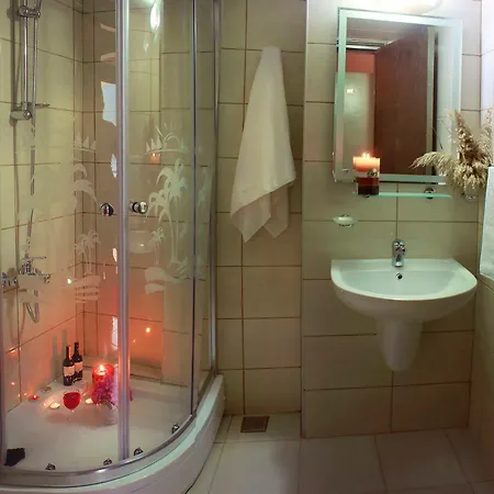 Verano Hotel İçmeler